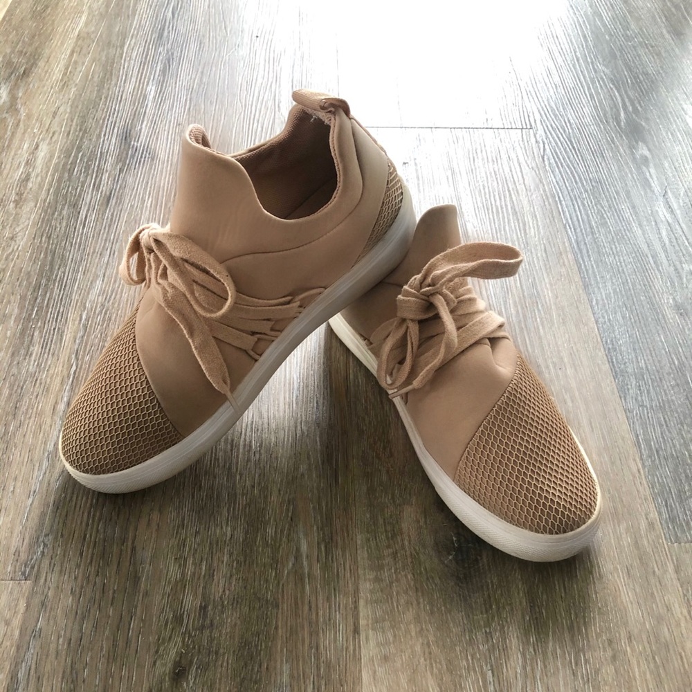 Pink sneakers by STEVE MADDEN